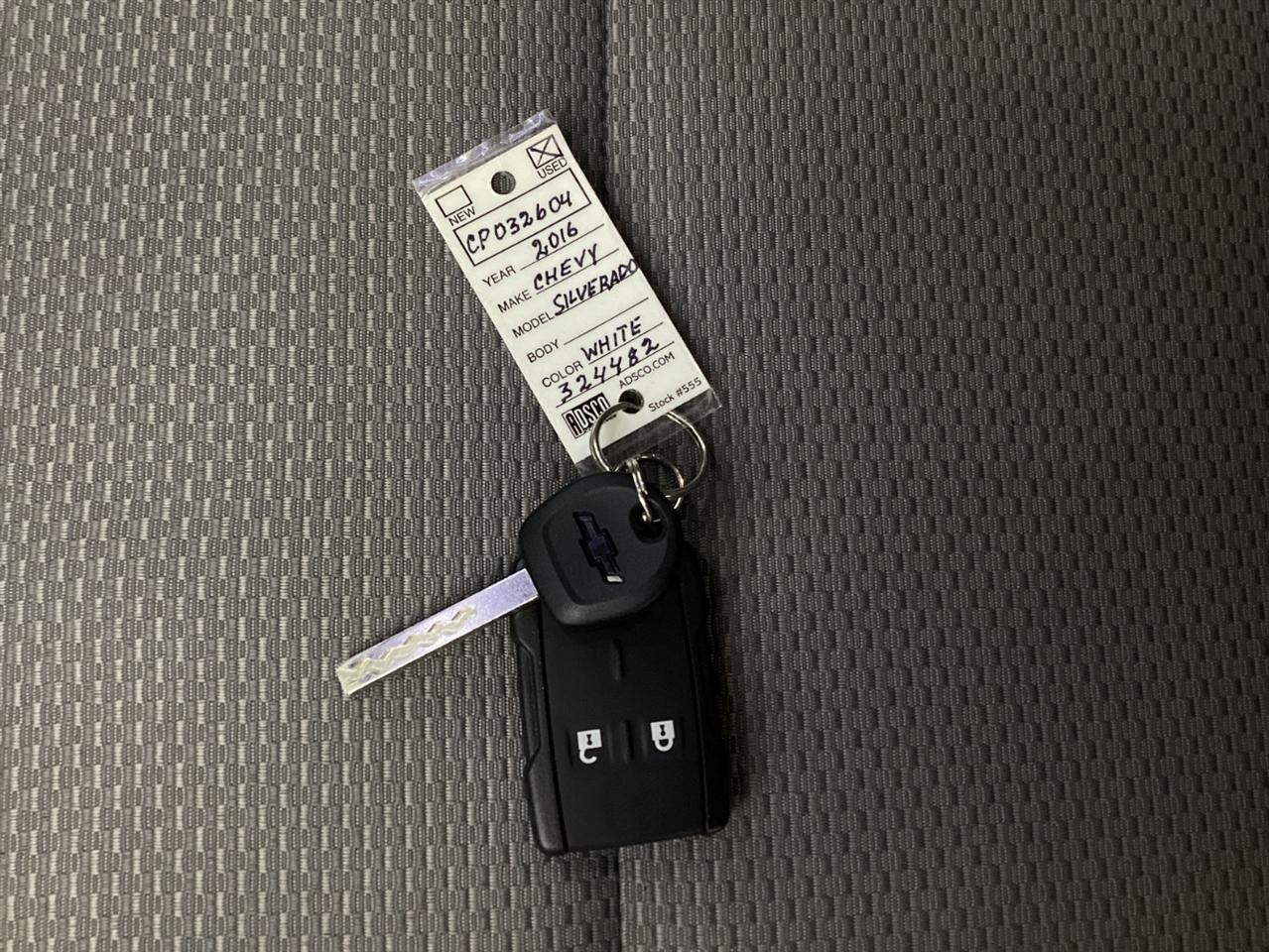 Chevrolet Silverado 1500 2WD Double Cab 143.5" Custom 2016