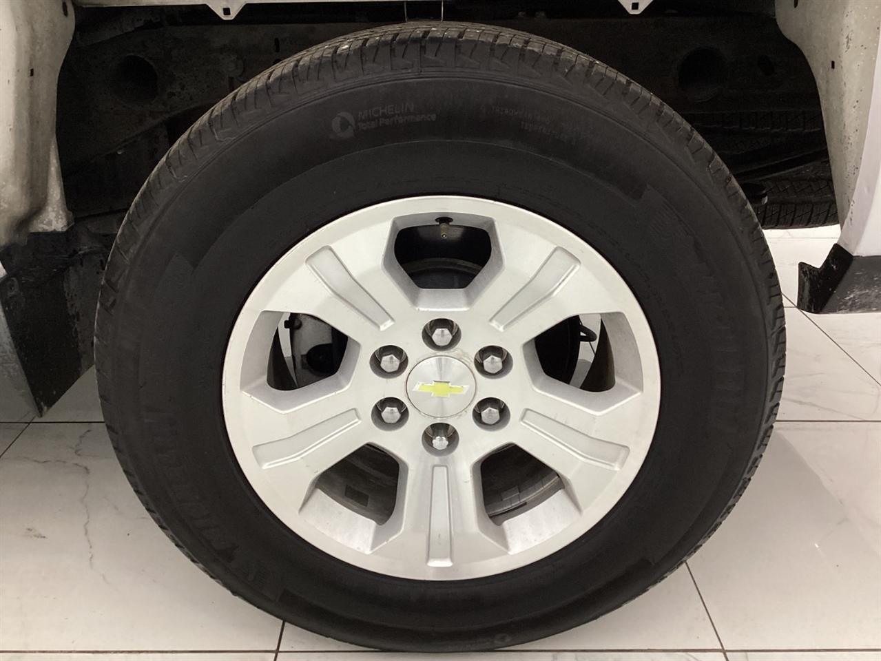 Chevrolet Silverado 1500 2WD Double Cab 143.5" Custom 2016