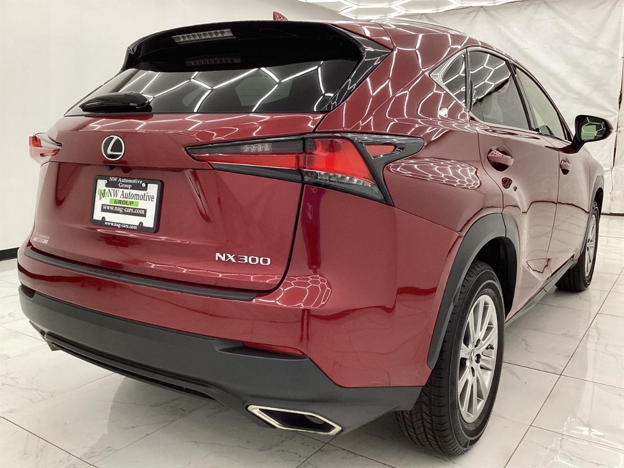 Lexus NX NX 300 FWD 2020