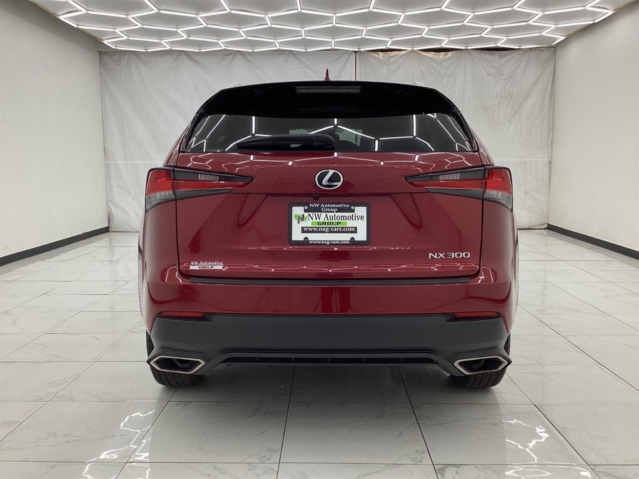 Lexus NX NX 300 FWD 2020