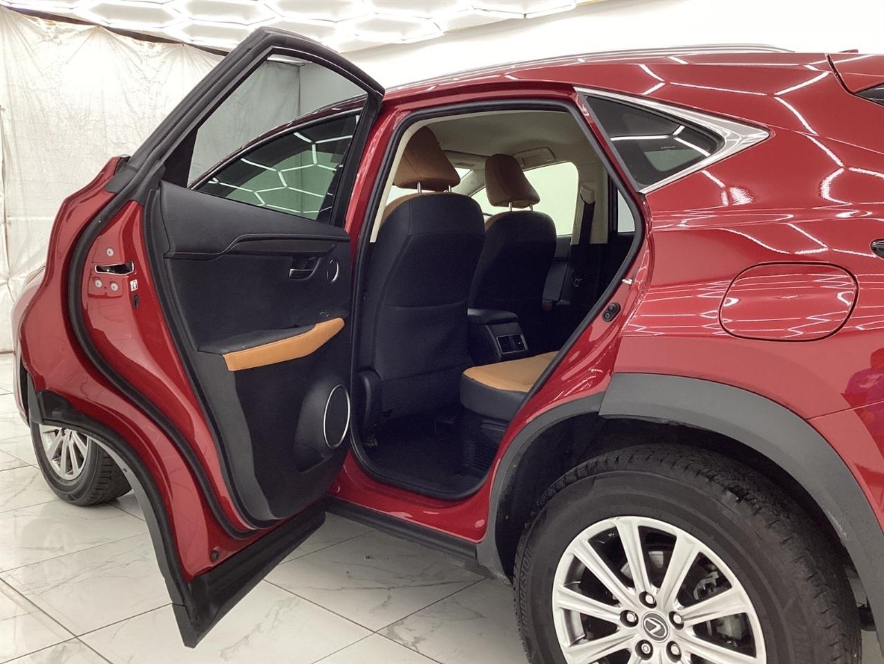 Lexus NX NX 300 FWD 2020