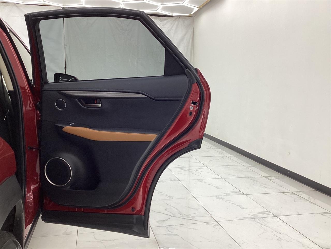 Lexus NX NX 300 FWD 2020