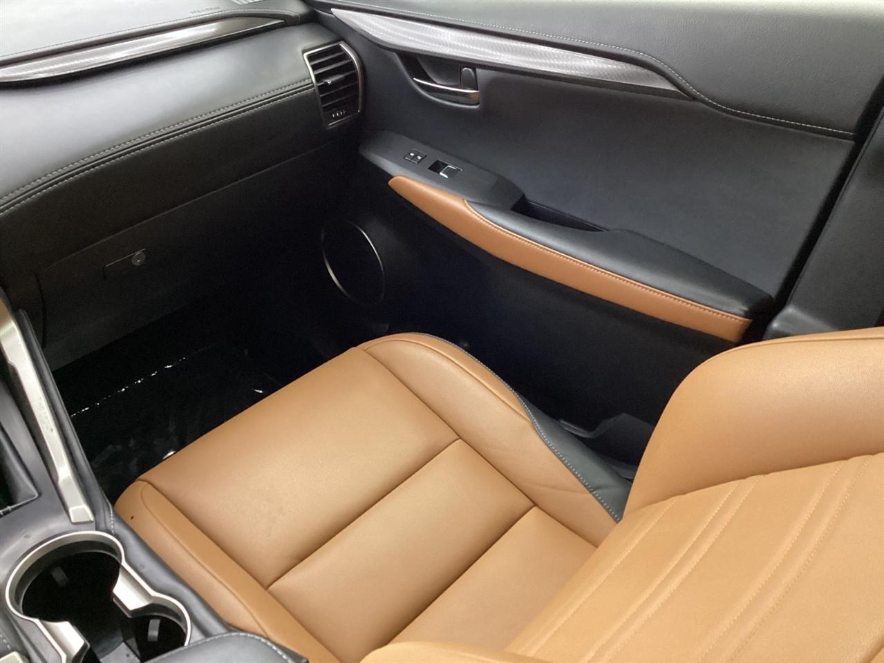 Lexus NX NX 300 FWD 2020