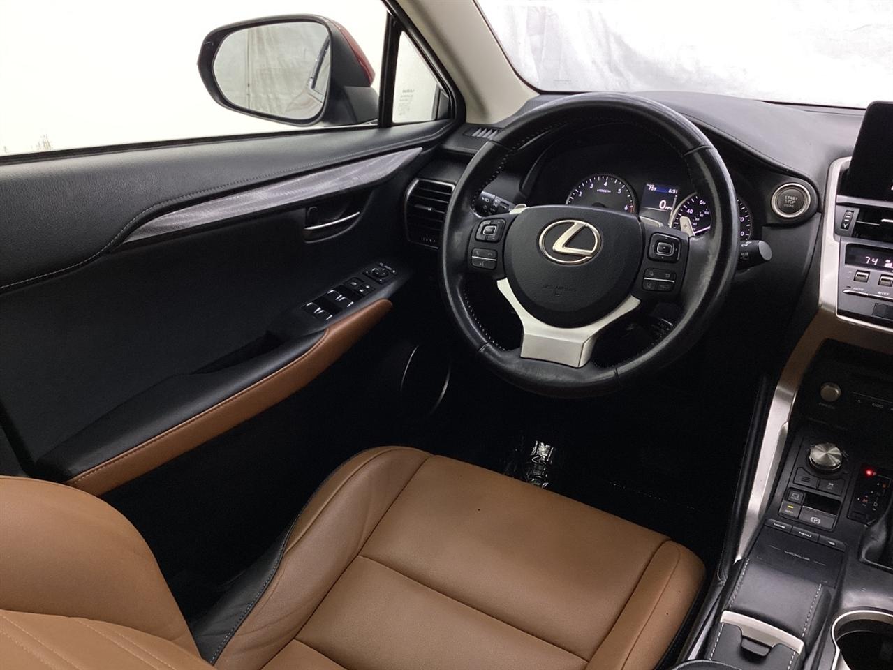 Lexus NX NX 300 FWD 2020