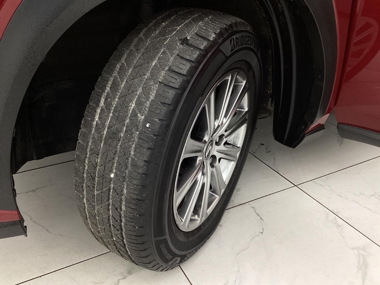 Lexus NX NX 300 FWD 2020