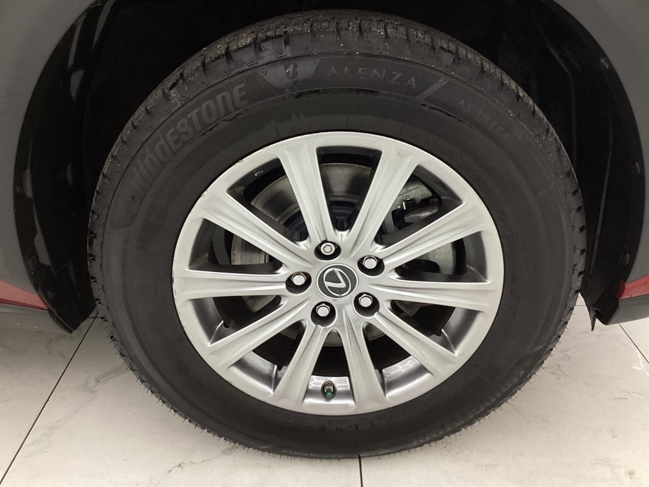 Lexus NX NX 300 FWD 2020