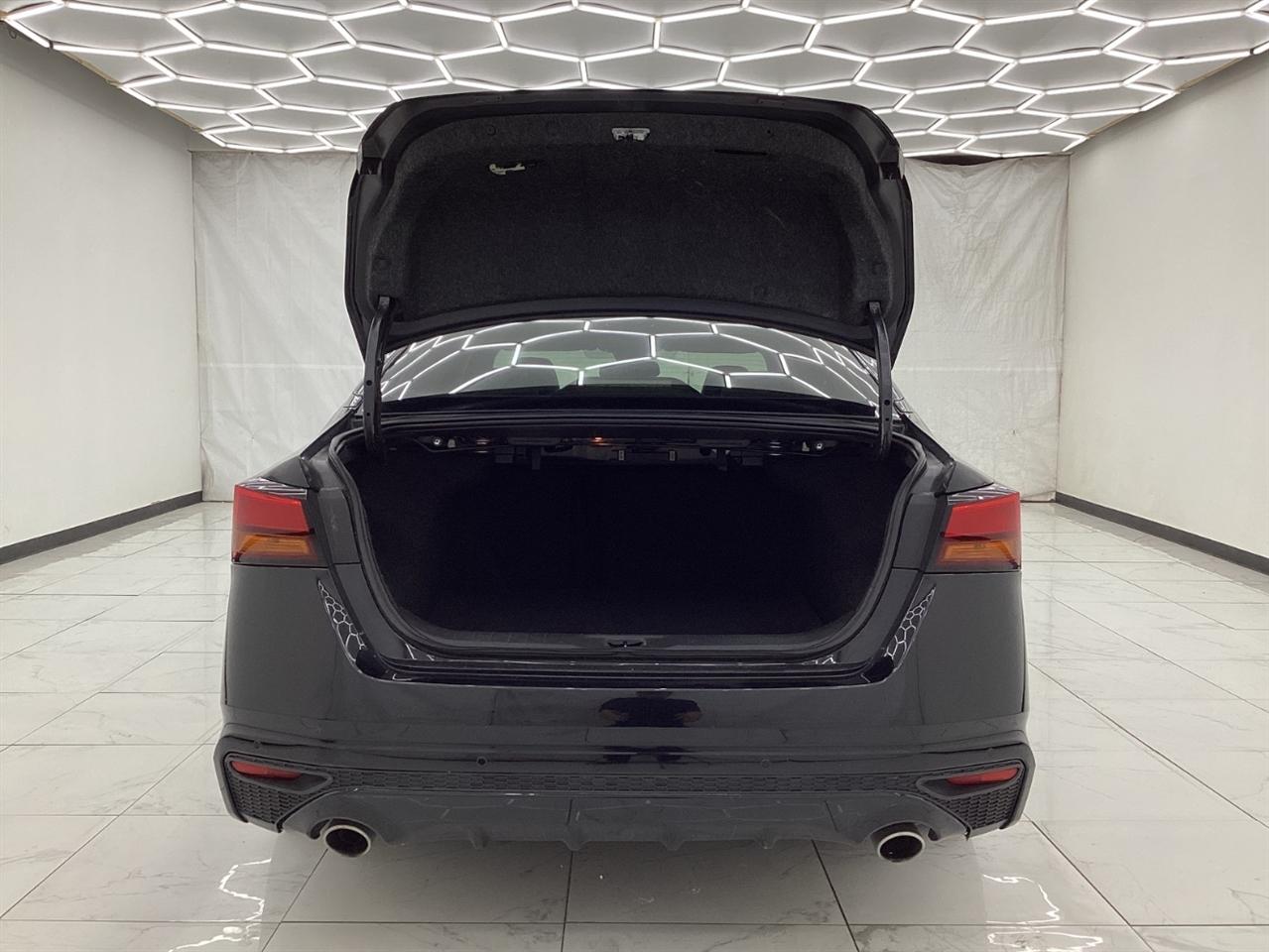 Nissan Altima 2.5 SL Sedan 2019