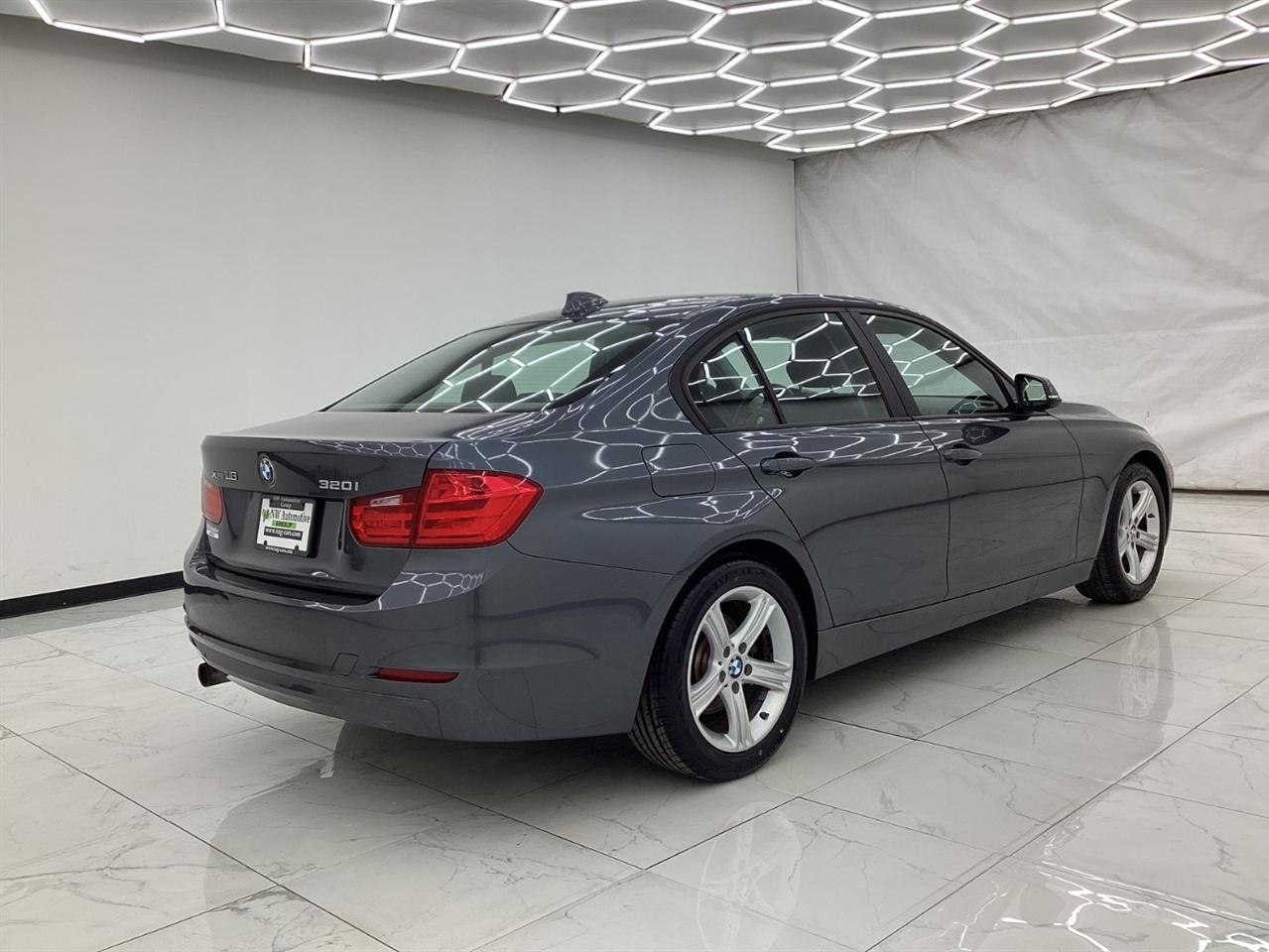BMW 3 Series 4dr Sdn 320i xDrive AWD 2014
