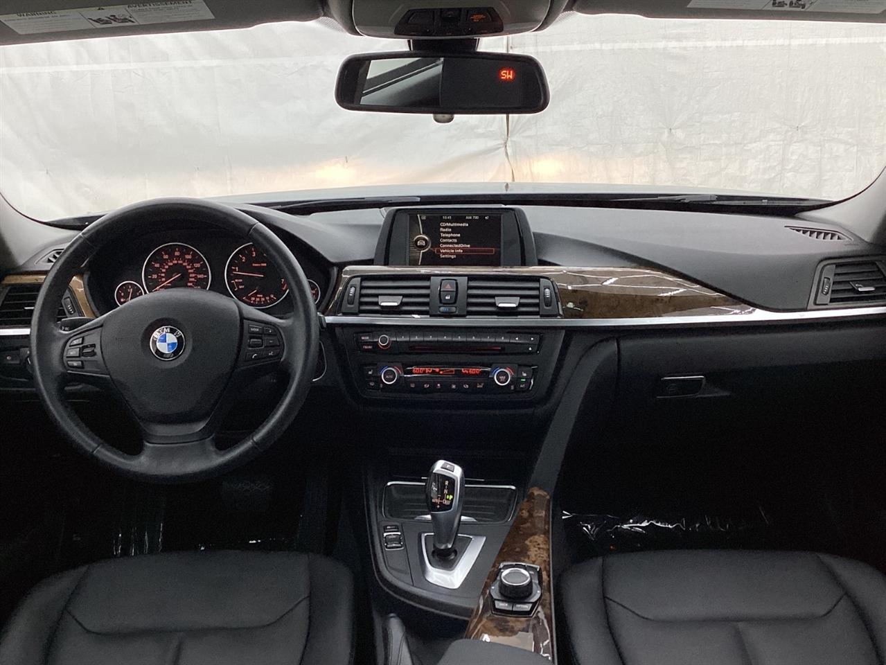 BMW 3 Series 4dr Sdn 320i xDrive AWD 2014
