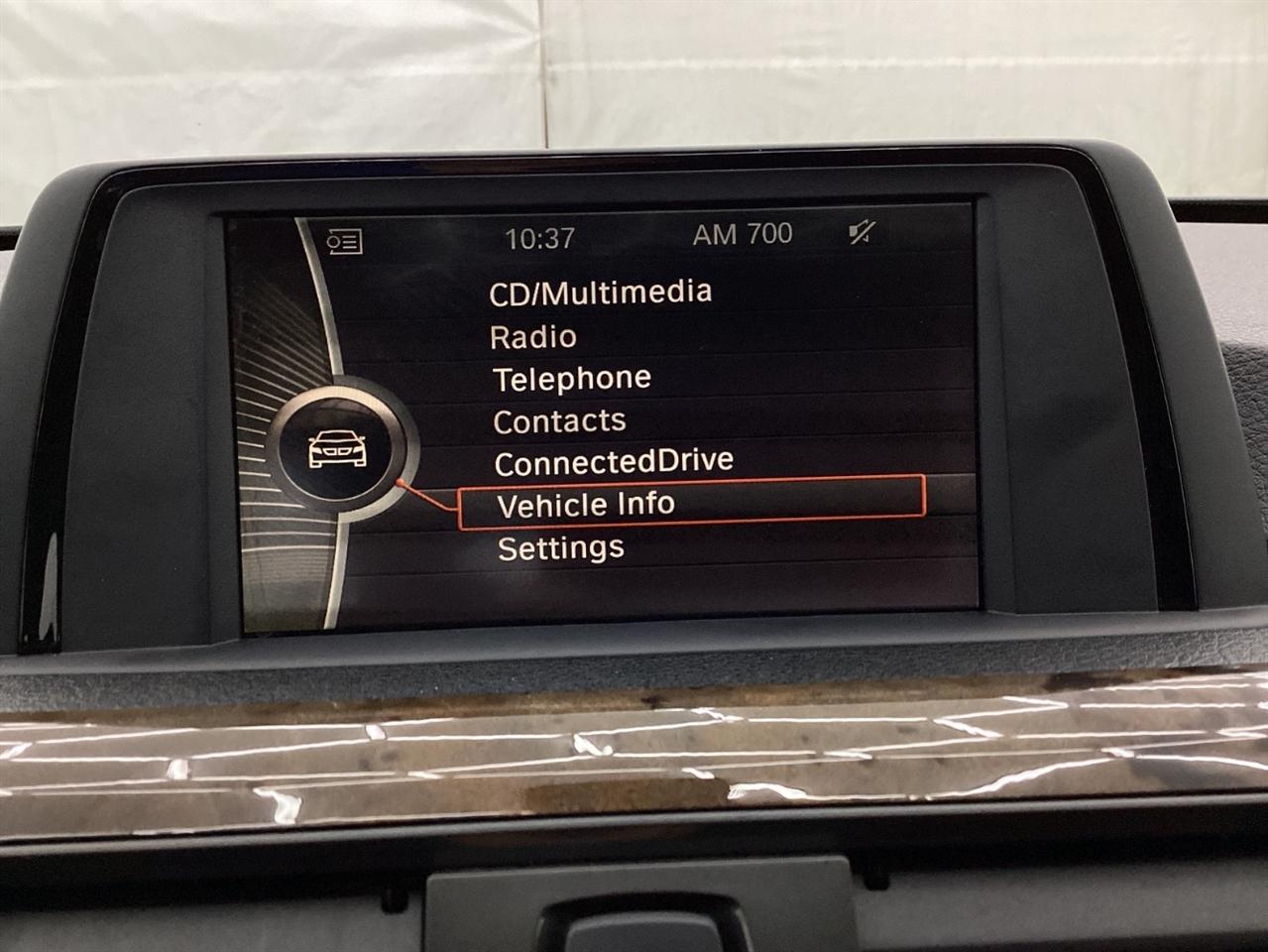 BMW 3 Series 4dr Sdn 320i xDrive AWD 2014