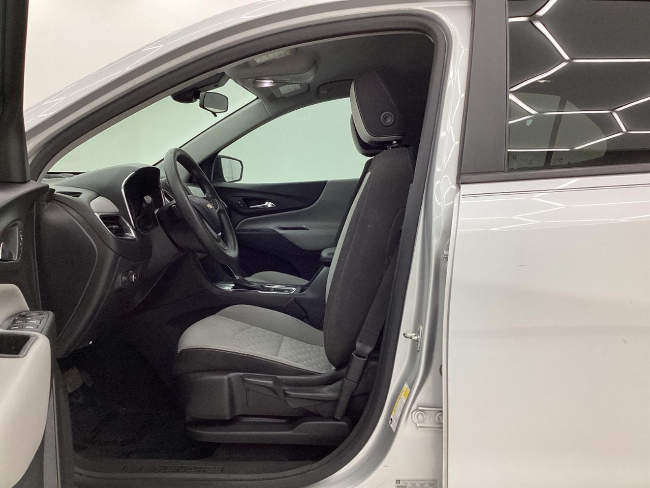 Chevrolet Equinox FWD 4dr LS w/1LS 2021