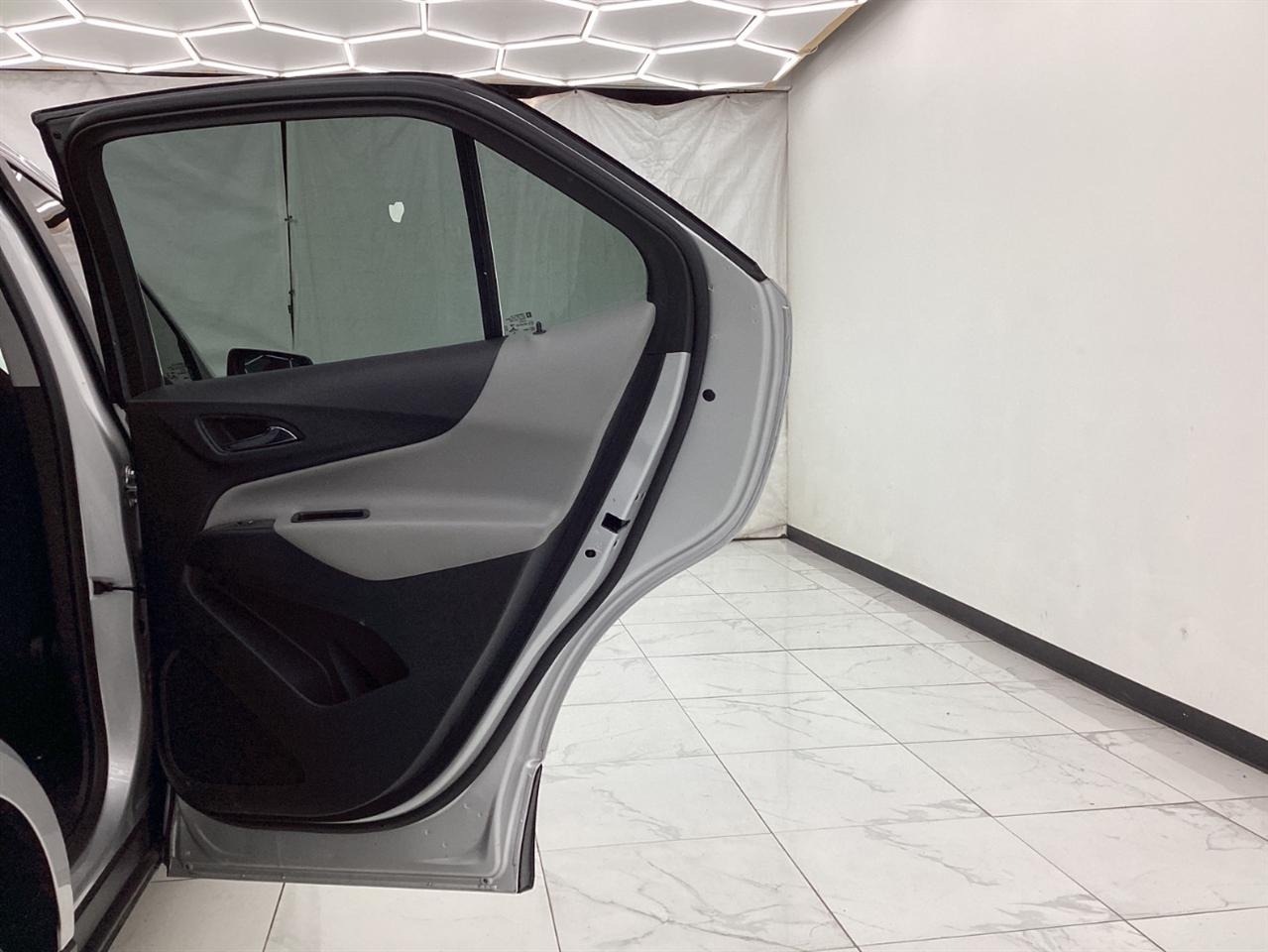 Chevrolet Equinox FWD 4dr LS w/1LS 2021