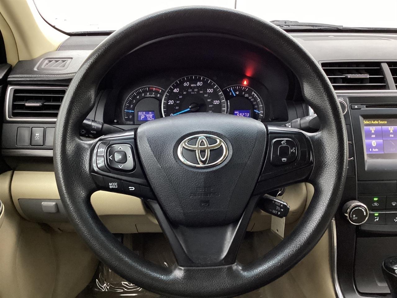 Toyota Camry 4dr Sdn I4 Auto XLE (Natl) 2015