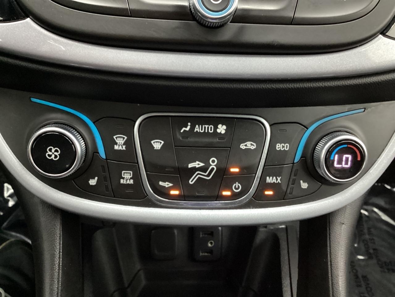 Chevrolet Volt 5dr HB LT 2017