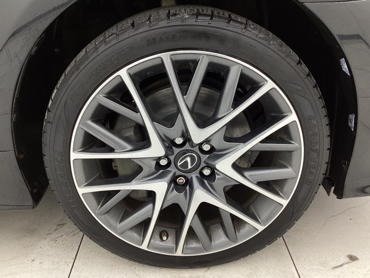 Lexus RC RC 300 AWD 2017