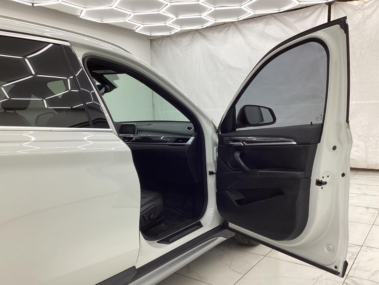 BMW X1 sDrive28i Sports Activity Vehicle 2018