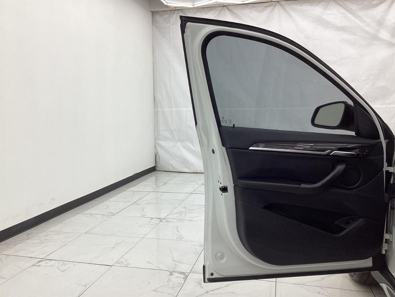 BMW X1 sDrive28i Sports Activity Vehicle 2018