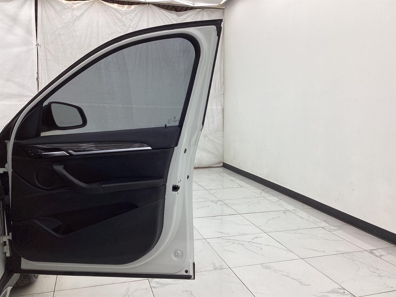 BMW X1 sDrive28i Sports Activity Vehicle 2018