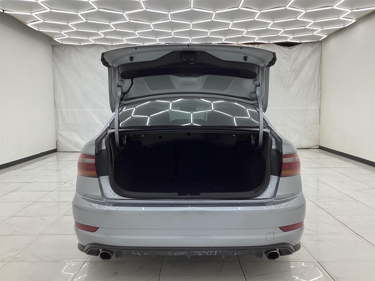 Volkswagen Jetta GLI 35th Anniversary Edition DSG 2019