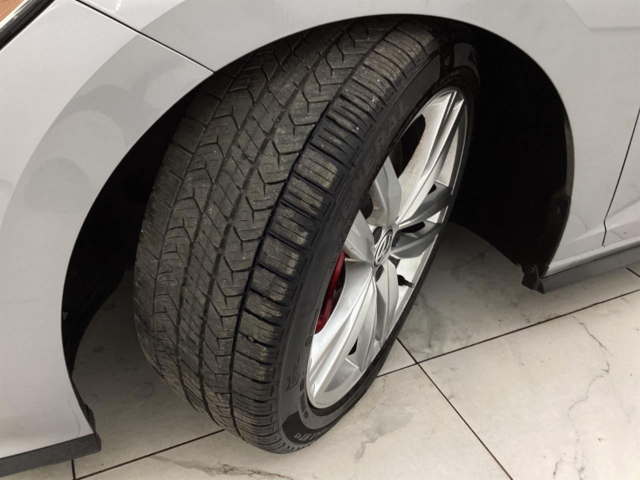 Volkswagen Jetta GLI 35th Anniversary Edition DSG 2019