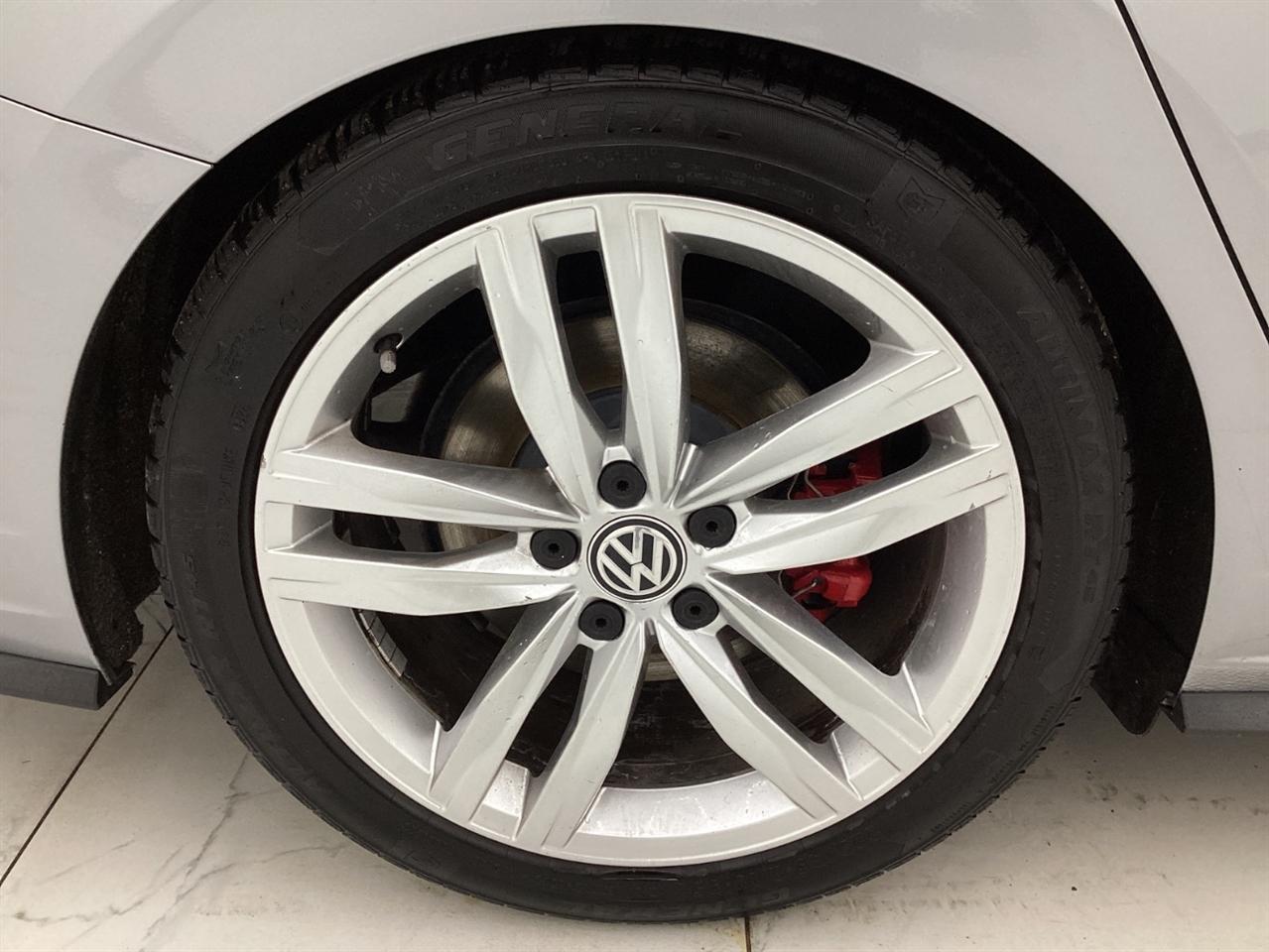 Volkswagen Jetta GLI 35th Anniversary Edition DSG 2019