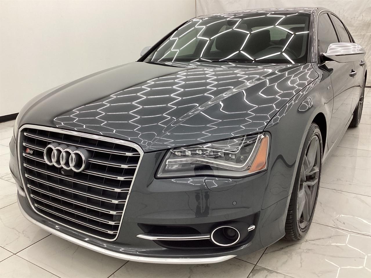 2013 Audi S8 4dr Sdn