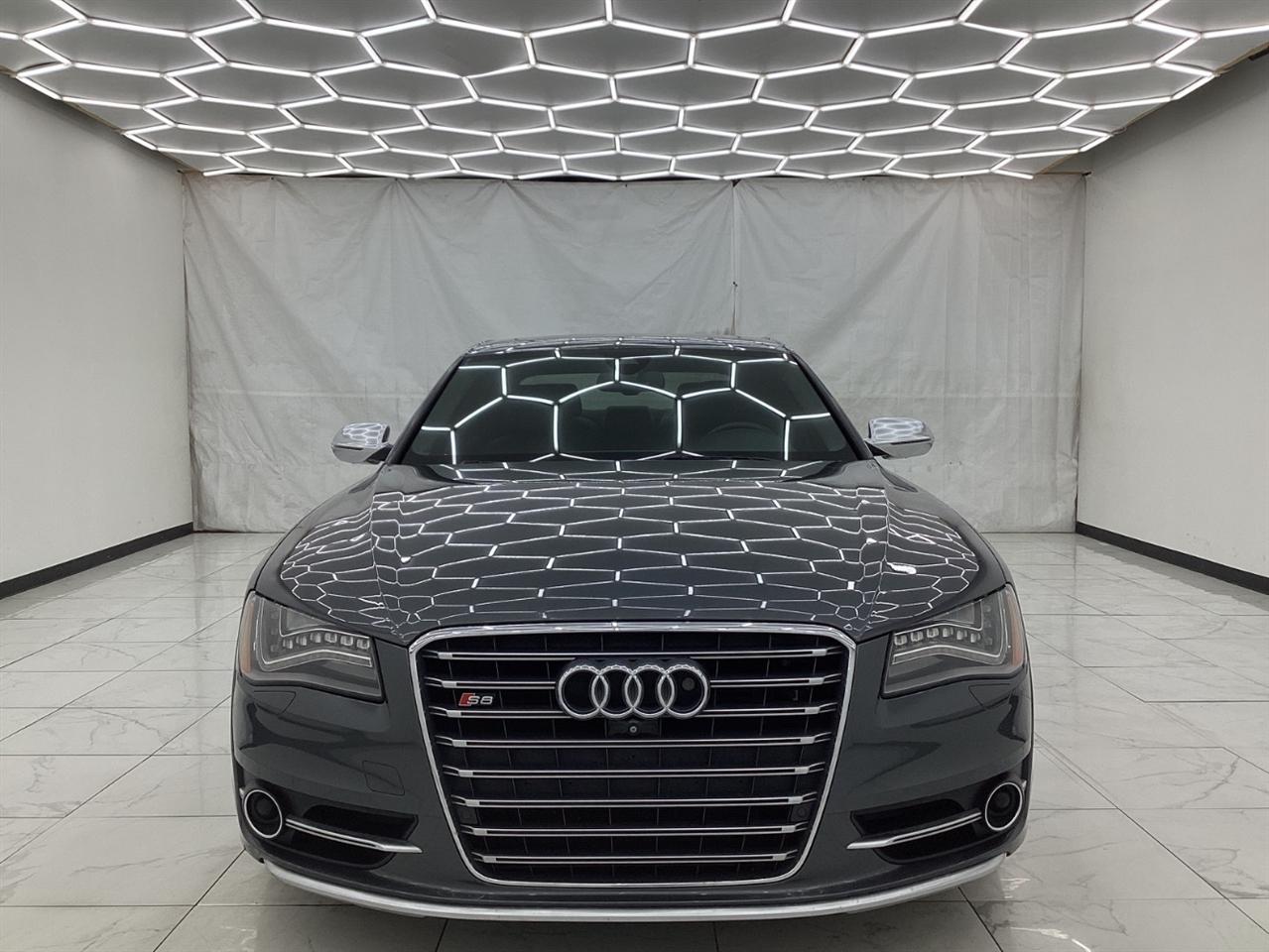 Audi S8 4dr Sdn 2013