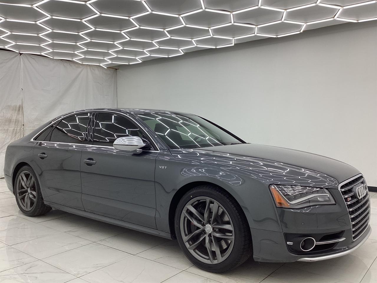 Audi S8 4dr Sdn 2013