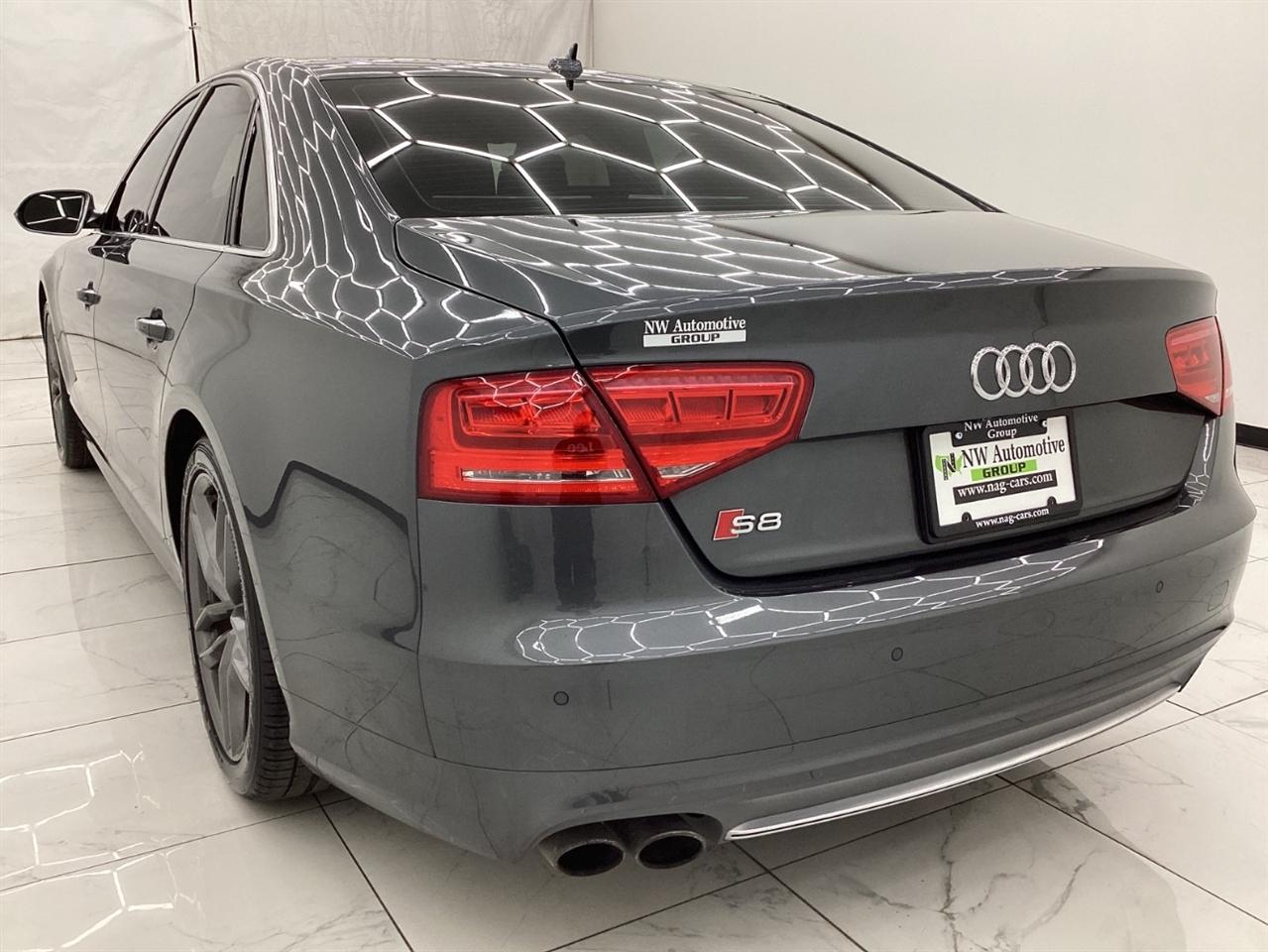 Audi S8 4dr Sdn 2013