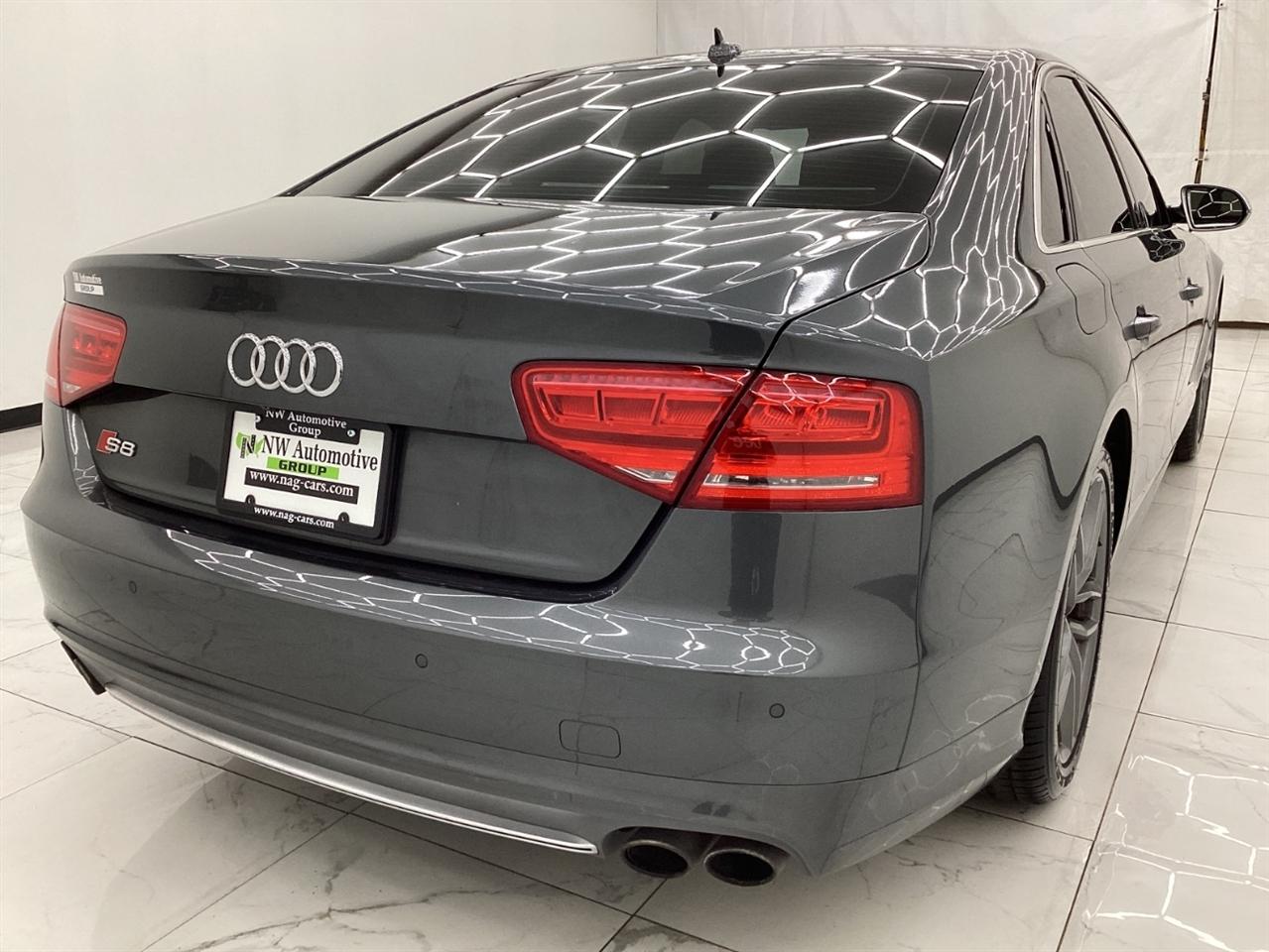 Audi S8 4dr Sdn 2013