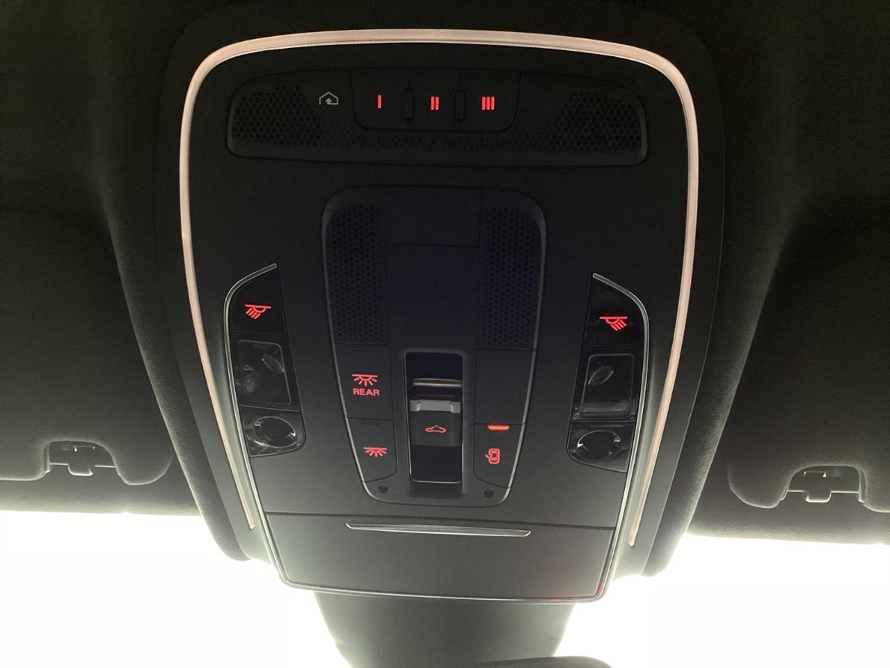 Audi S8 4dr Sdn 2013