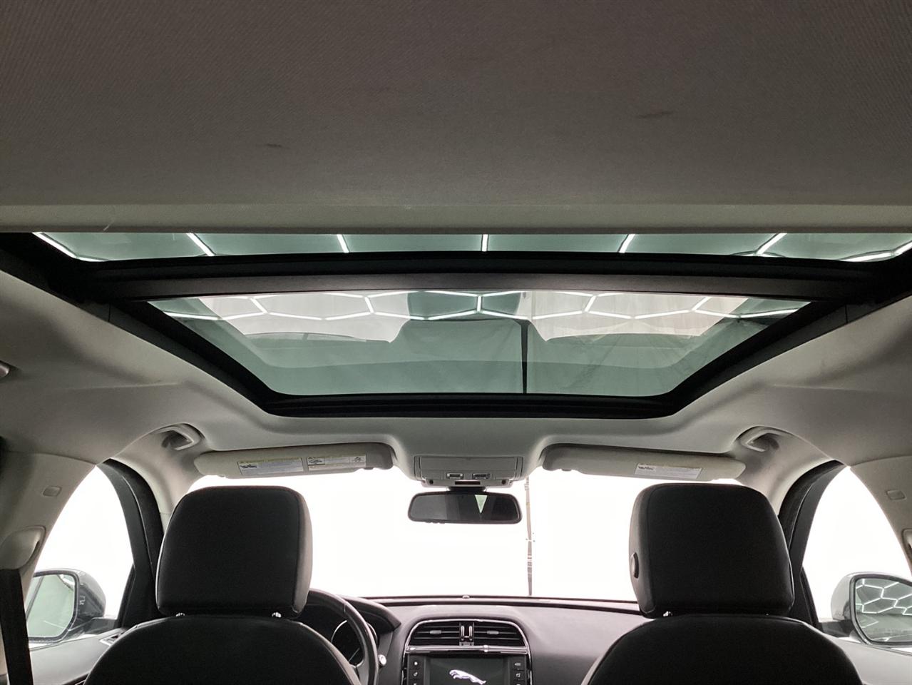 Jaguar F-Pace 30t Premium AWD 2018