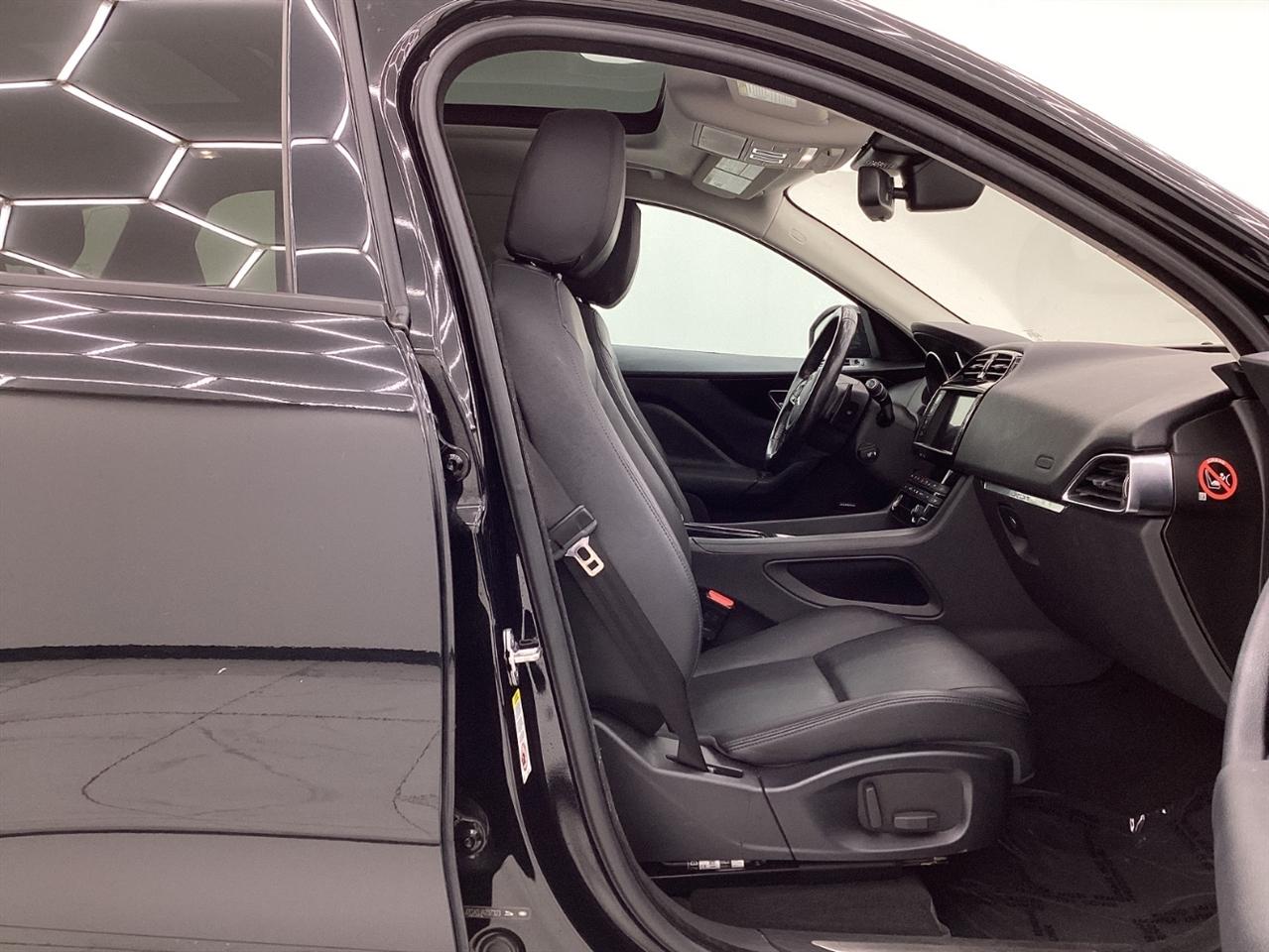 Jaguar F-Pace 30t Premium AWD 2018