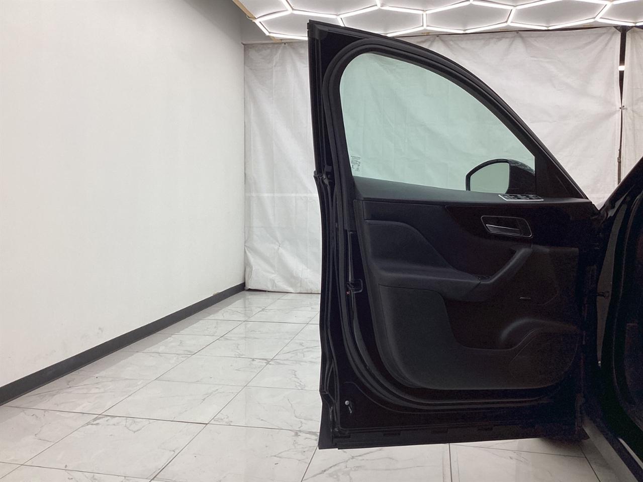 Jaguar F-Pace 30t Premium AWD 2018