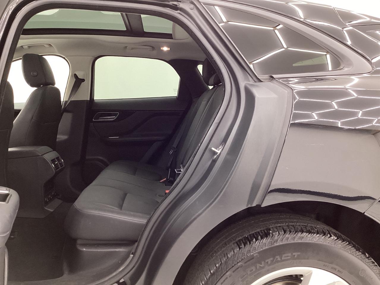 Jaguar F-Pace 30t Premium AWD 2018