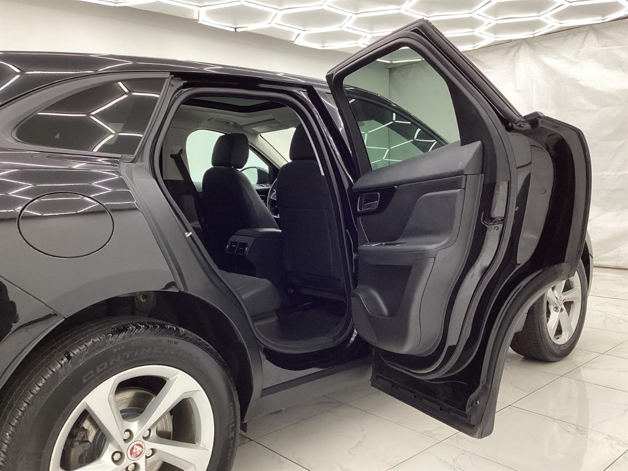 Jaguar F-Pace 30t Premium AWD 2018