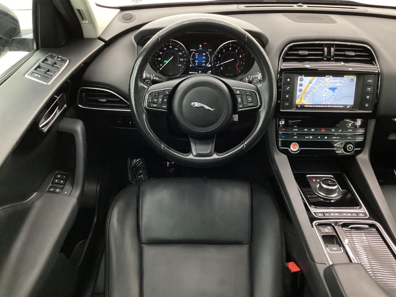 Jaguar F-Pace 30t Premium AWD 2018