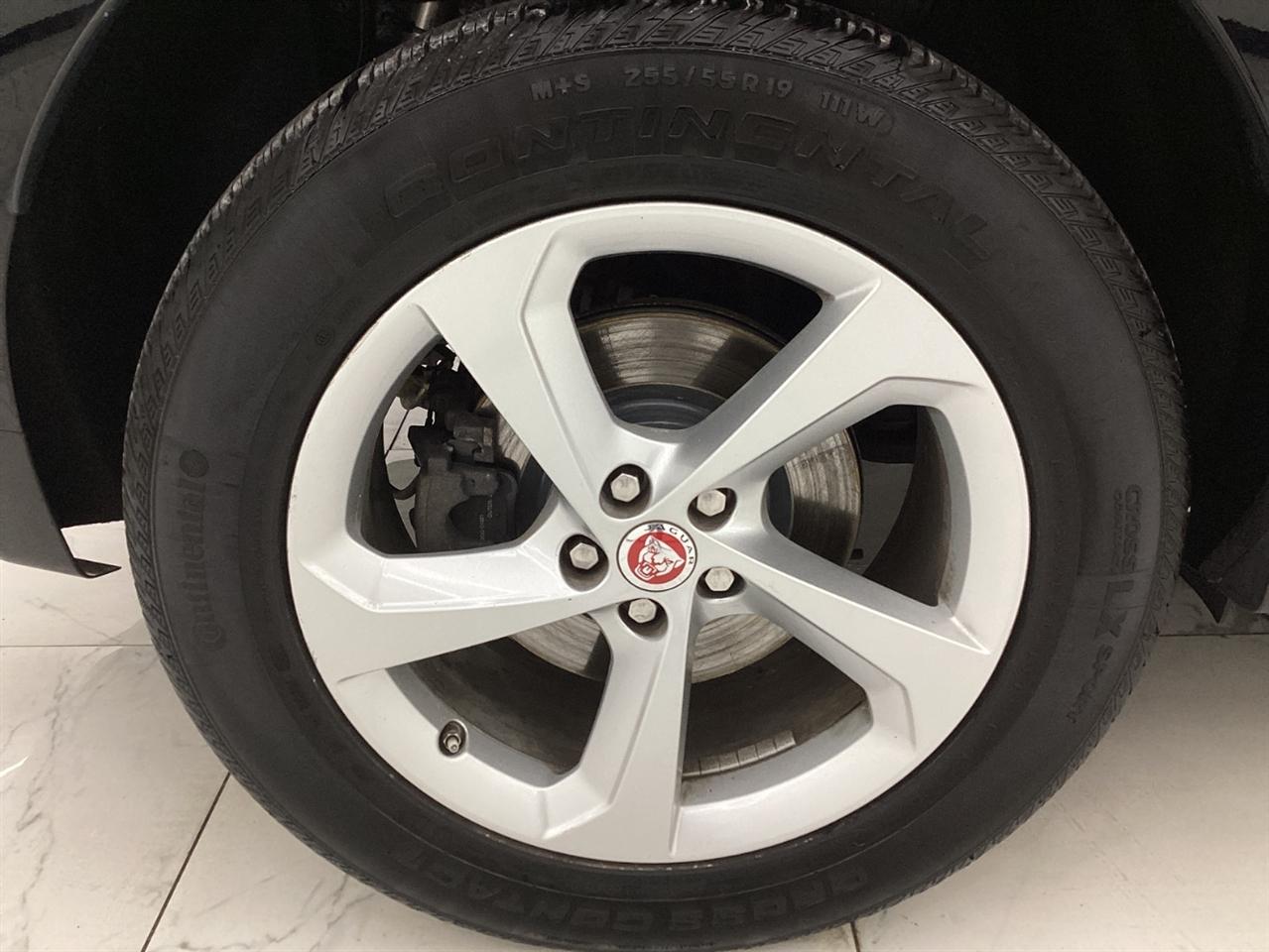 Jaguar F-Pace 30t Premium AWD 2018