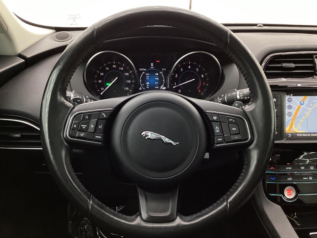Jaguar F-Pace 30t Premium AWD 2018
