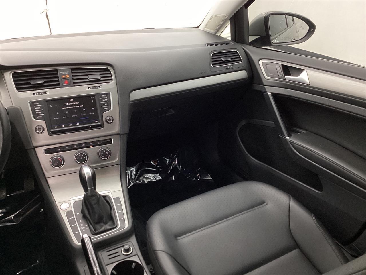 Volkswagen Golf 1.8T 4-Door Wolfsburg Edition Auto 2017