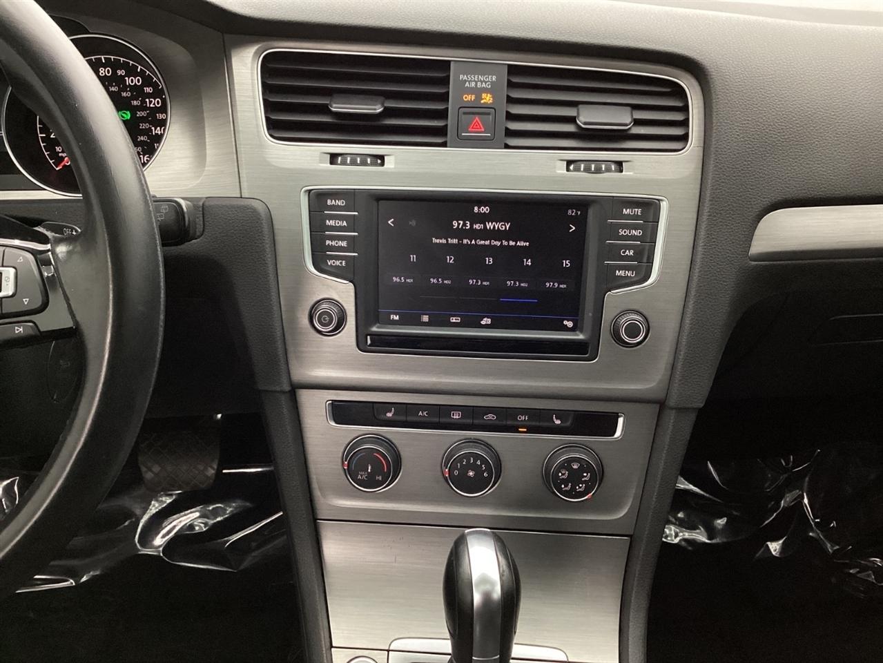 Volkswagen Golf 1.8T 4-Door Wolfsburg Edition Auto 2017