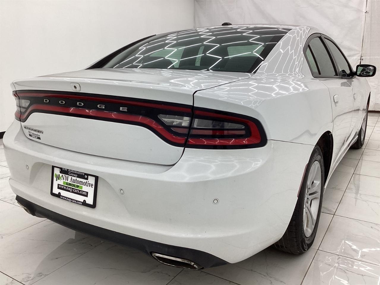 Dodge Charger SXT RWD 2019