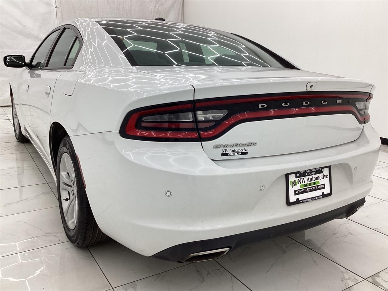 Dodge Charger SXT RWD 2019
