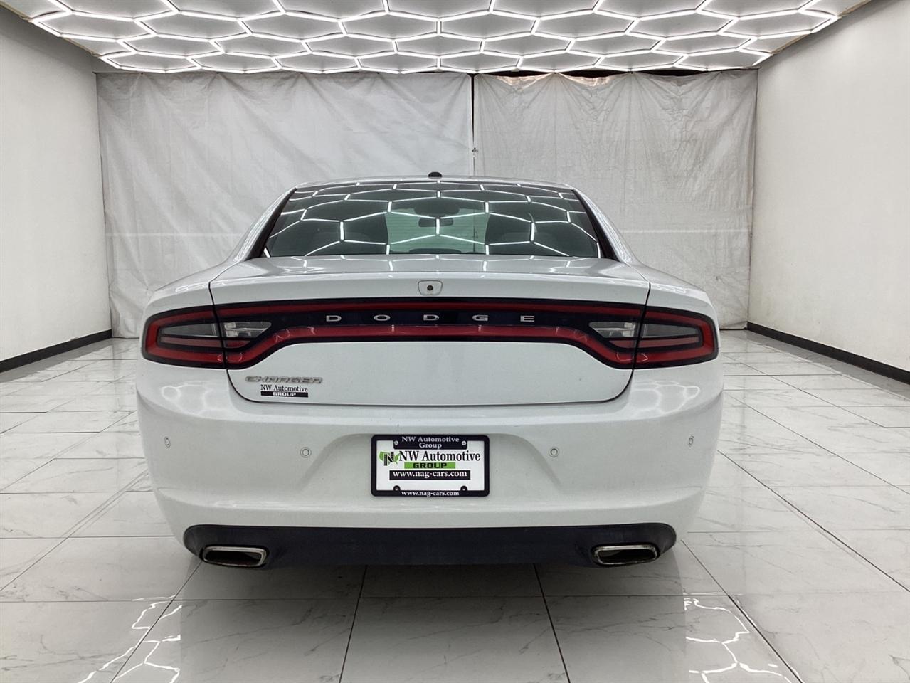 Dodge Charger SXT RWD 2019