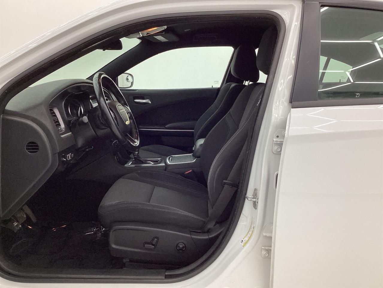 Dodge Charger SXT RWD 2019