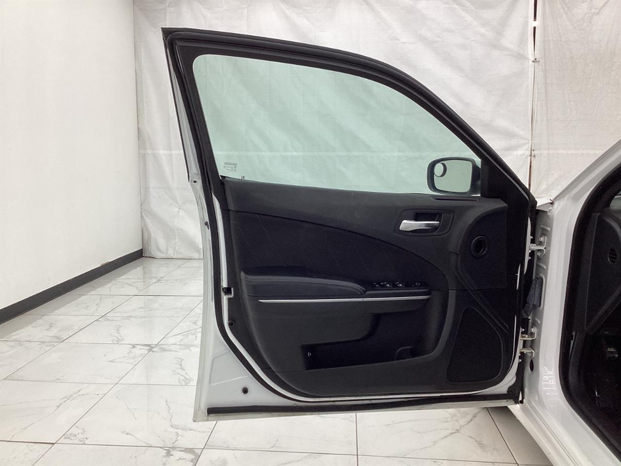 Dodge Charger SXT RWD 2019