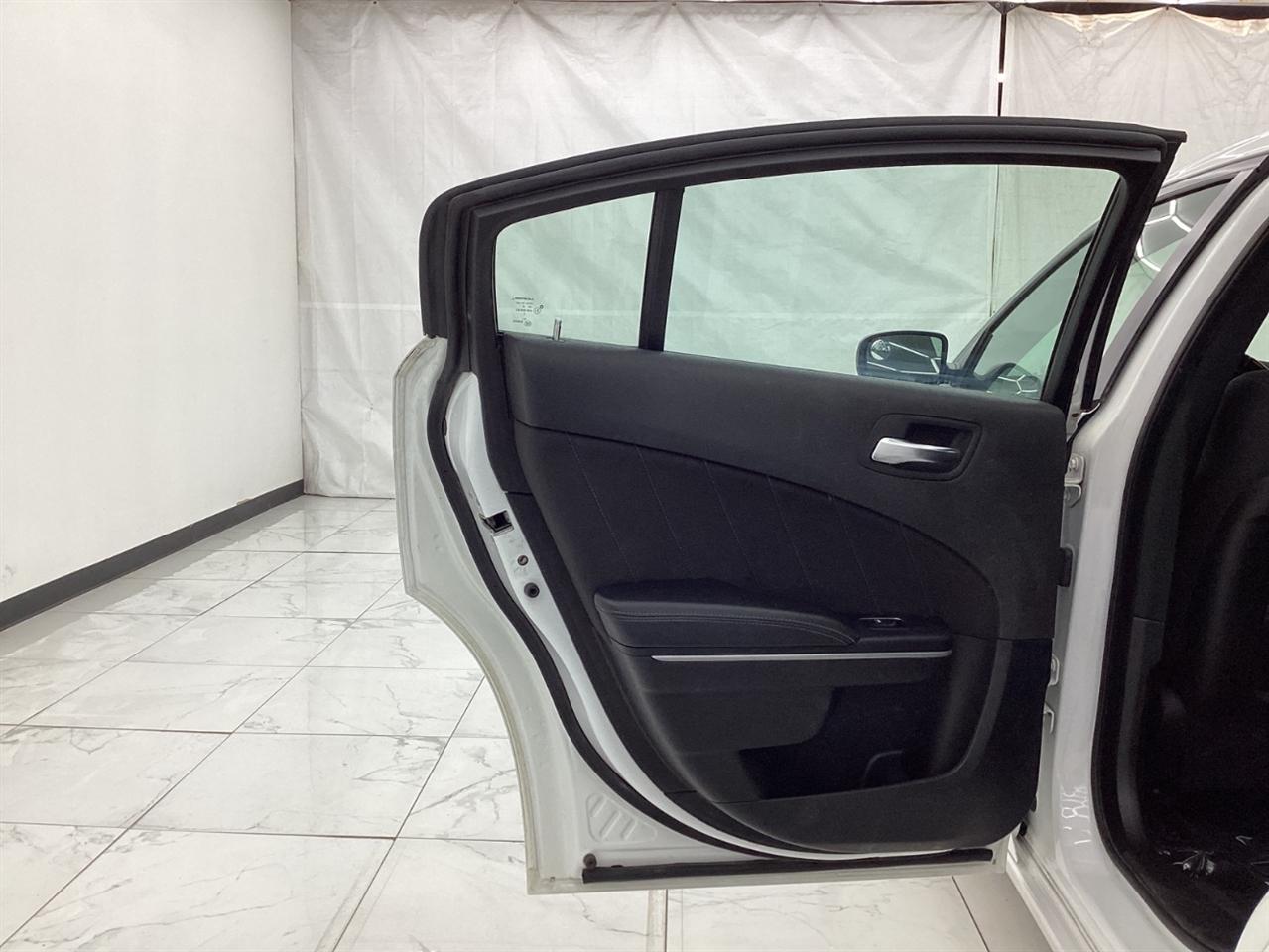 Dodge Charger SXT RWD 2019