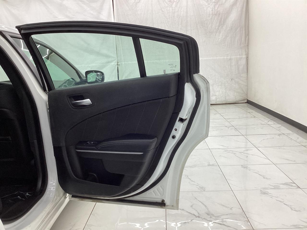 Dodge Charger SXT RWD 2019