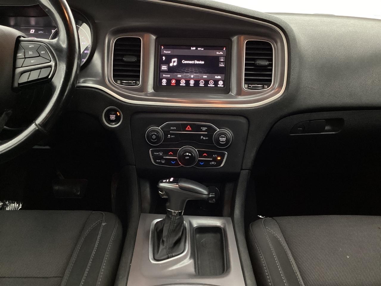 Dodge Charger SXT RWD 2019