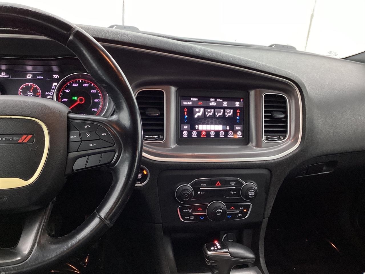 Dodge Charger SXT RWD 2019